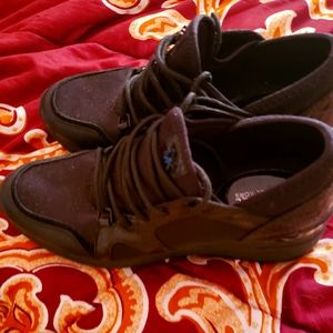 Michael Kors Stylish Athletic Shoe